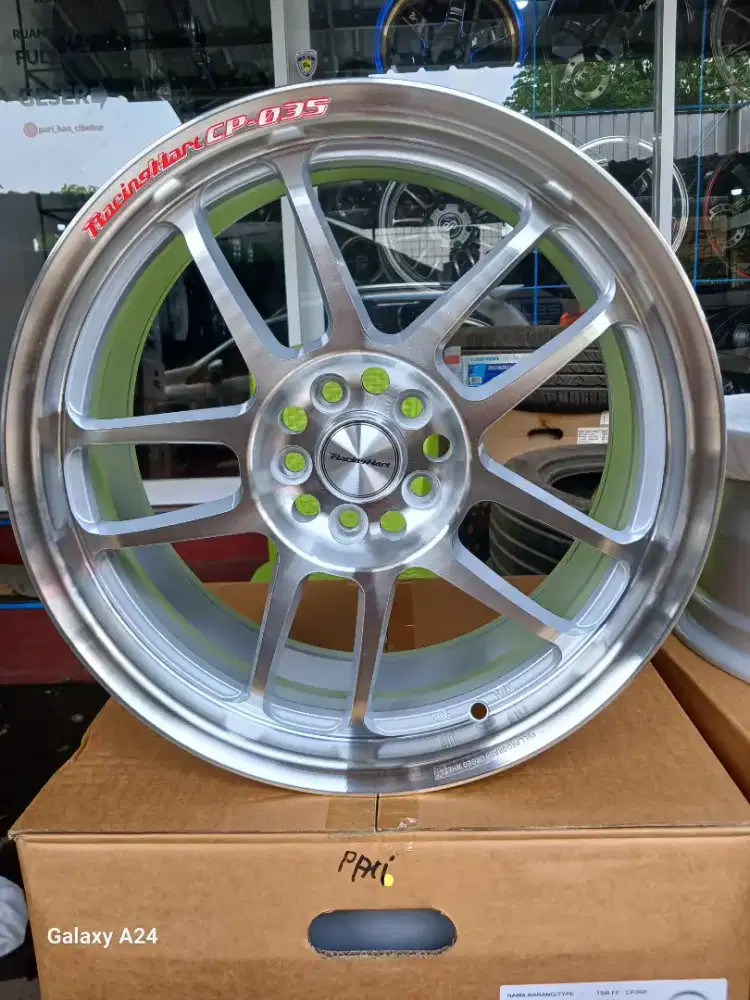 Racinghart cp035 ring 17 lebar 7,5 pcd 5x100 ET 40 new veloz New xenia