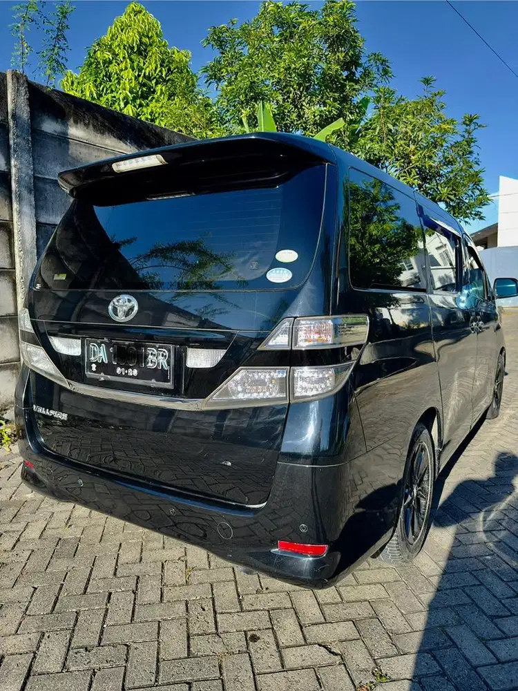 Toyota Vellfire 2008