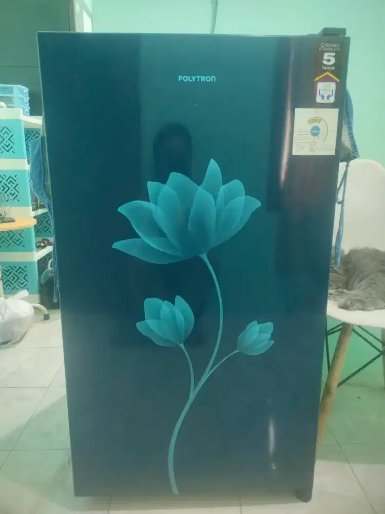 Kulkas Polytron