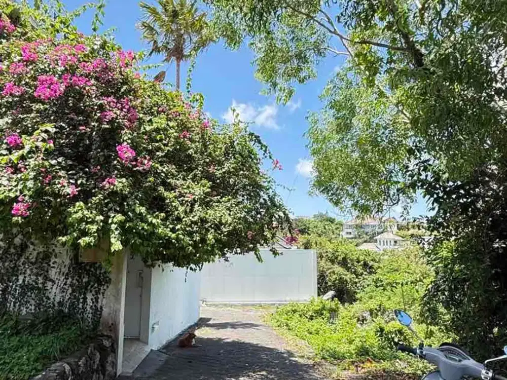 Dijual Tanah Hook Strategis Jl Toyaning I Ungasan Bali