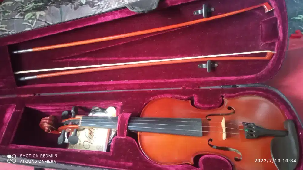 BIOLA 4/4 MERK RODERICK PAISOL.KONDISI BEKAS.