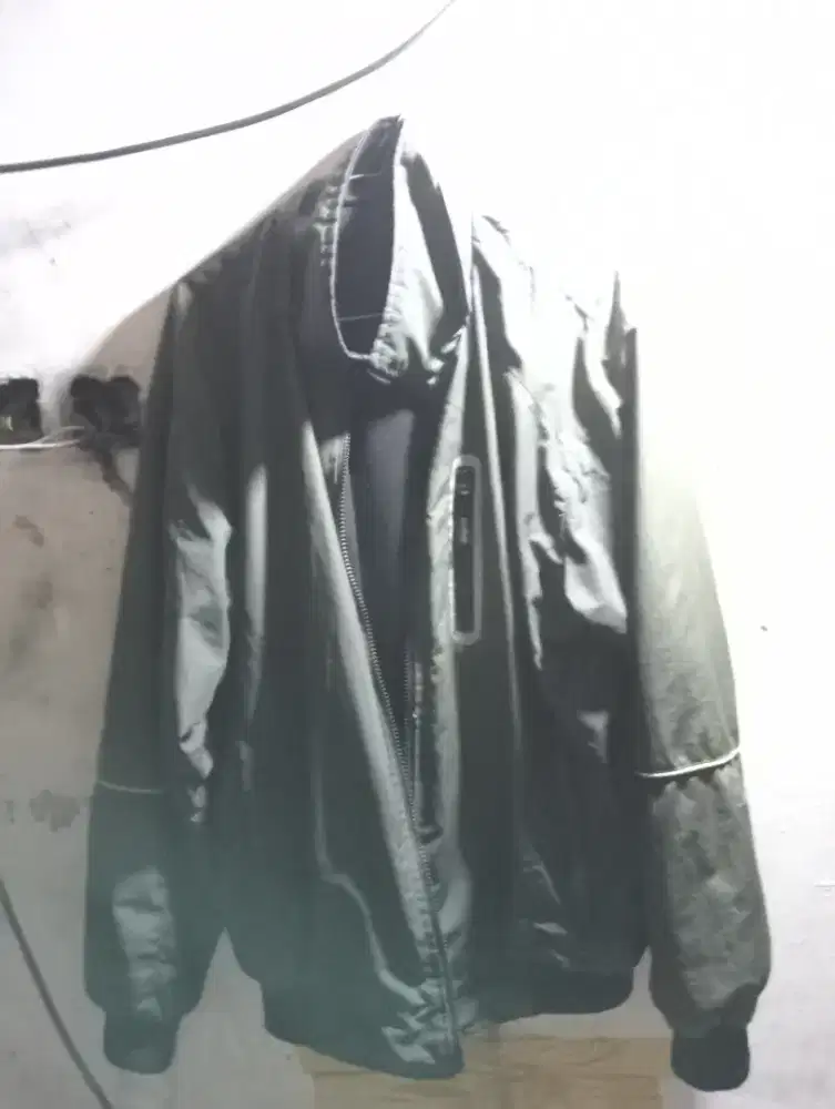 Di jual jaket clothing