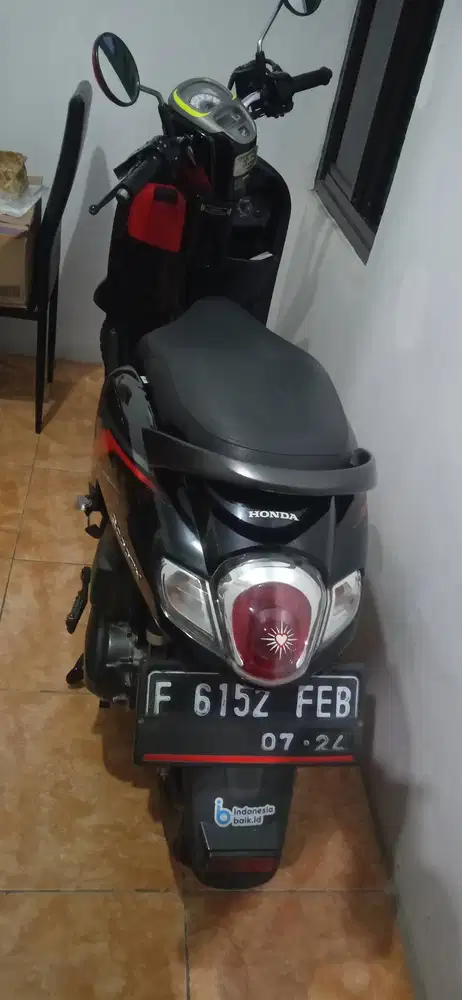 Tukar Scoopy 2019 Black dengan Vario FI