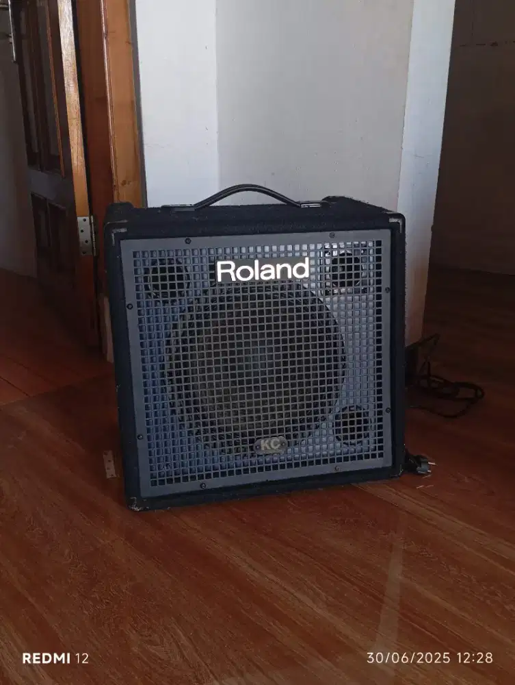 Ampli keyboard Roland kc350 amplifier bekas original
