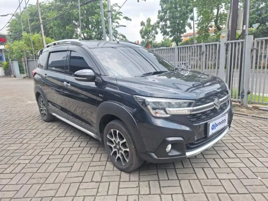 DP 5% Suzuki XL7 1.5 Alpha Bensin-AT 2021 JFH