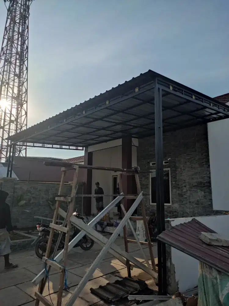 KANOPI BESI DAN BAJA RINGAN