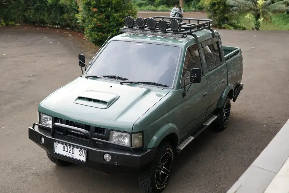 Double Cabin Isuzu Panther tahun 2005 , 2500cc