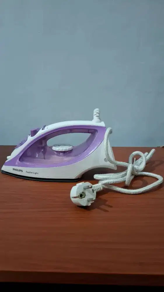 Setrika uap PHILIPS
