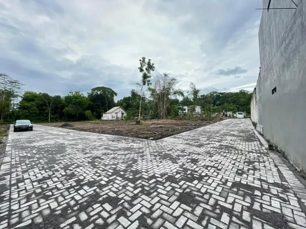 Dekat  Kampus UII Jakal  km 14, siap bangun, cocok untuk Kost