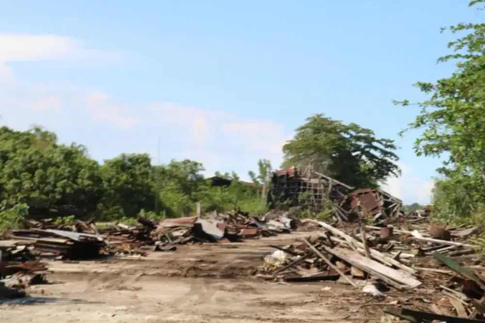 Cari besi tua..bongkaran pabrik..mesin2 kayu..