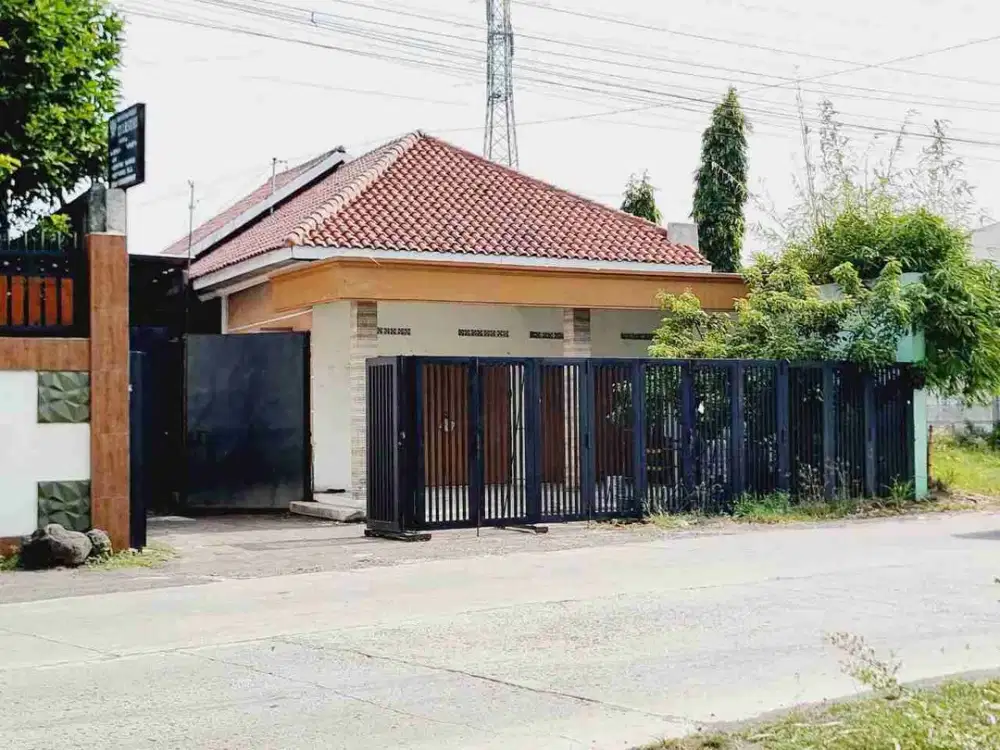 rumah plus gudang akses truk tronton dijual murah BU