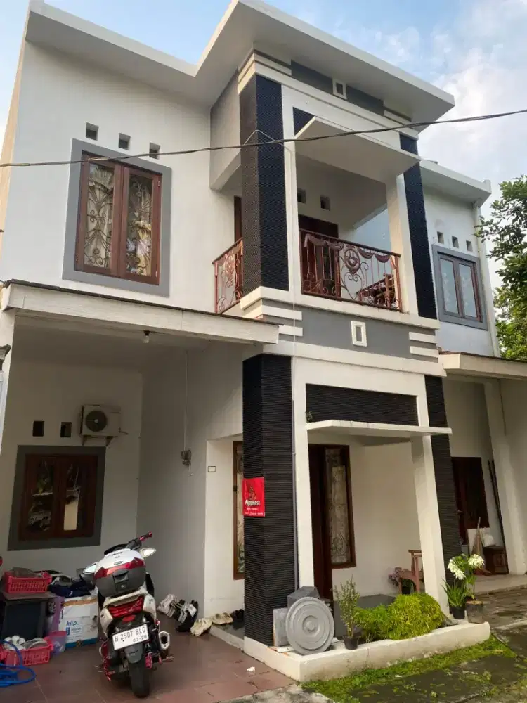 RUMAH CLUSTER BANYUMANIK DEKAT KODAM SEMARANG