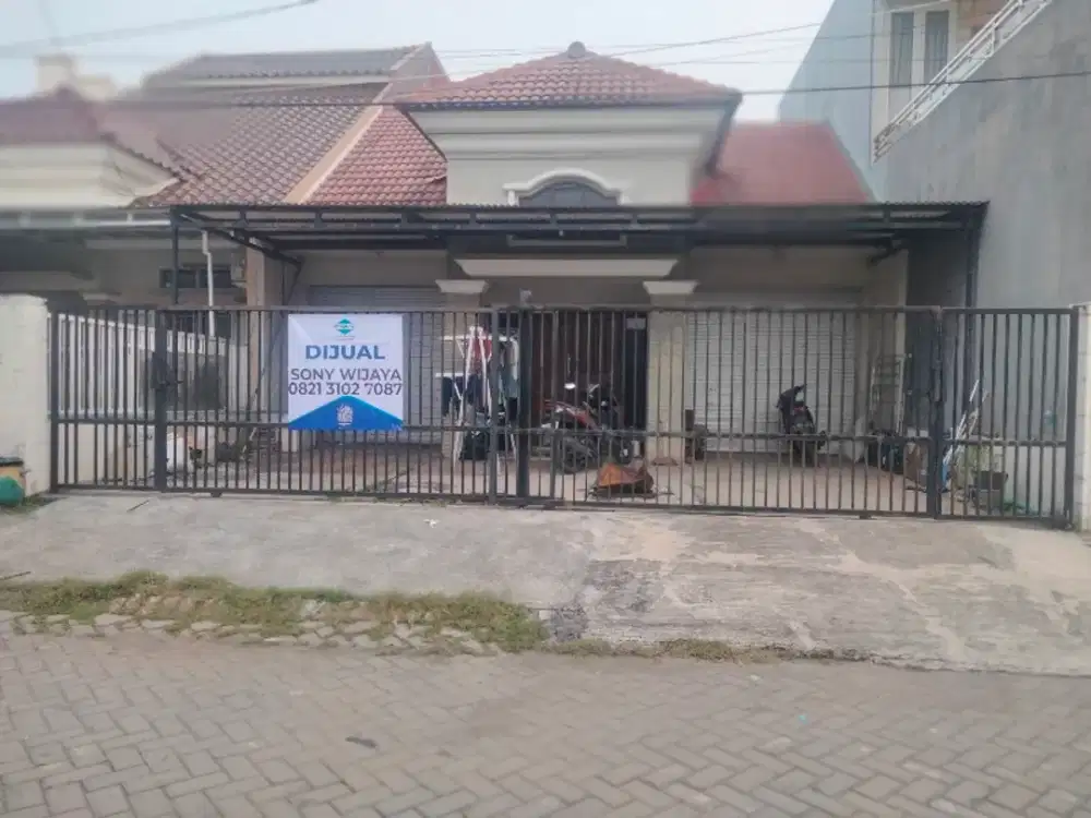 Dijual murah Raya Wiguna cocok untuk usaha dan rumah tinggal