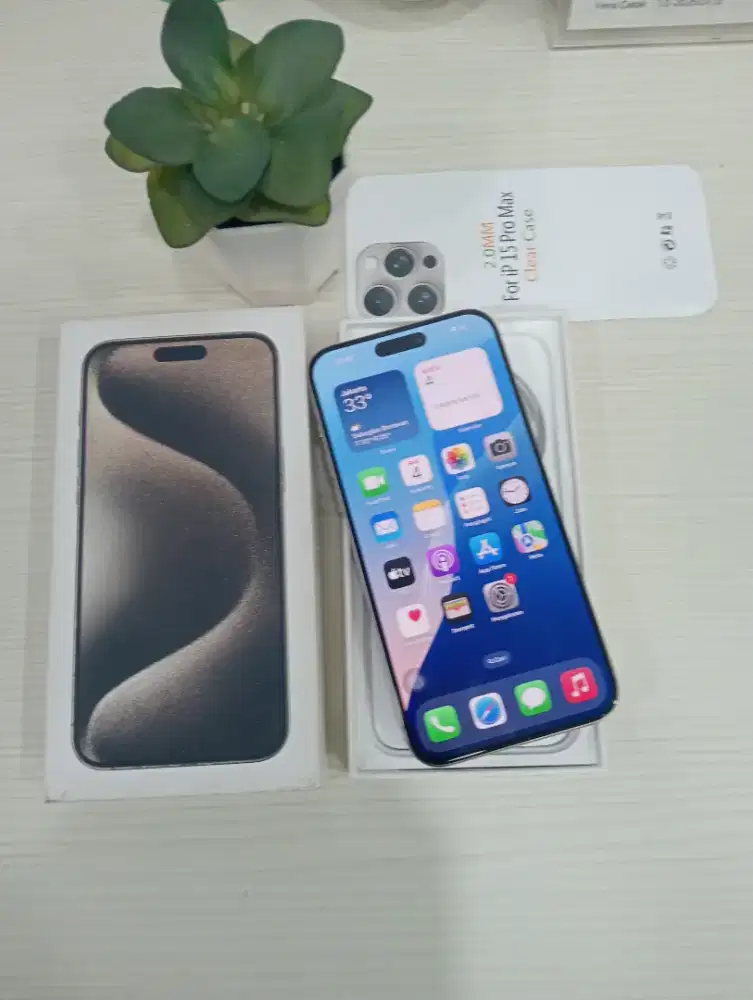 iPhone 15 promax 256GB natural titanium ex iBox
