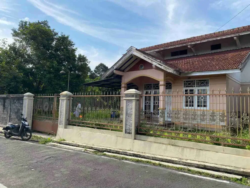Rumah Second Bagus & Luas di Ungaran Barat