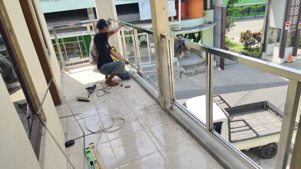 JASA PEMBUATAN PAGAR BALKON RELING TANGGA PINTU