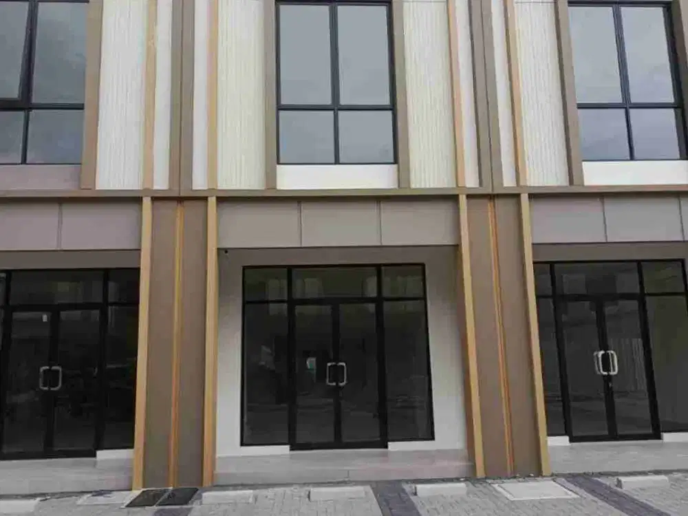 Disewa Ruko Gading Serpong 
lL Lago Grande Paramont Land
Tangerang