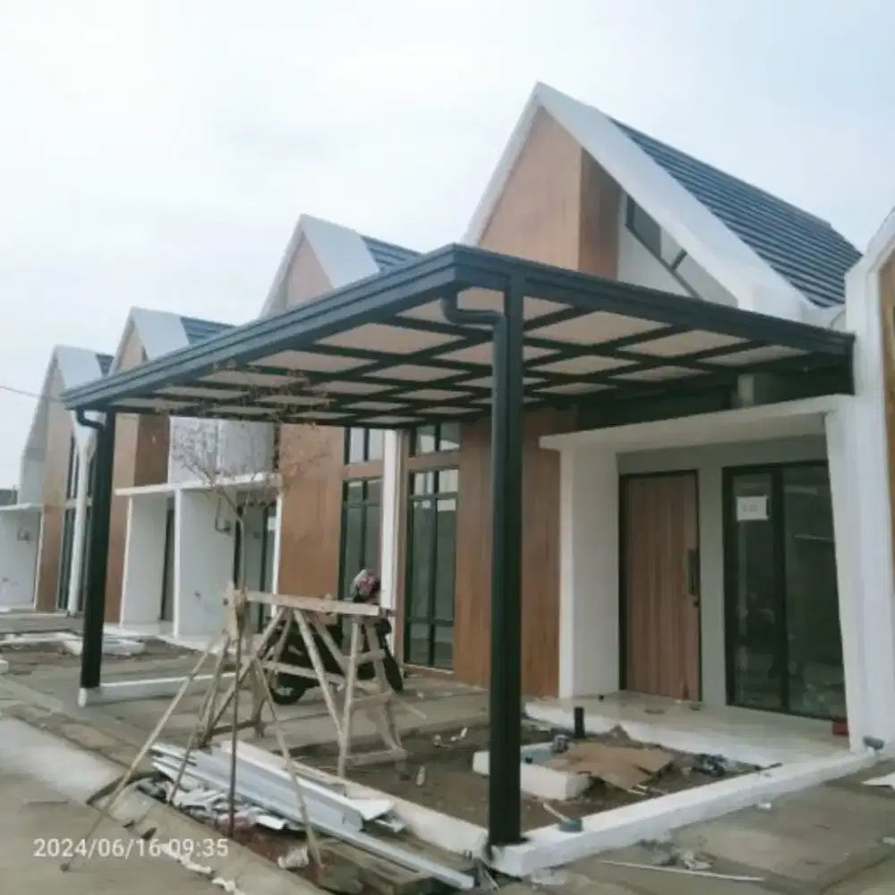 Pasang kanopi baja ringan