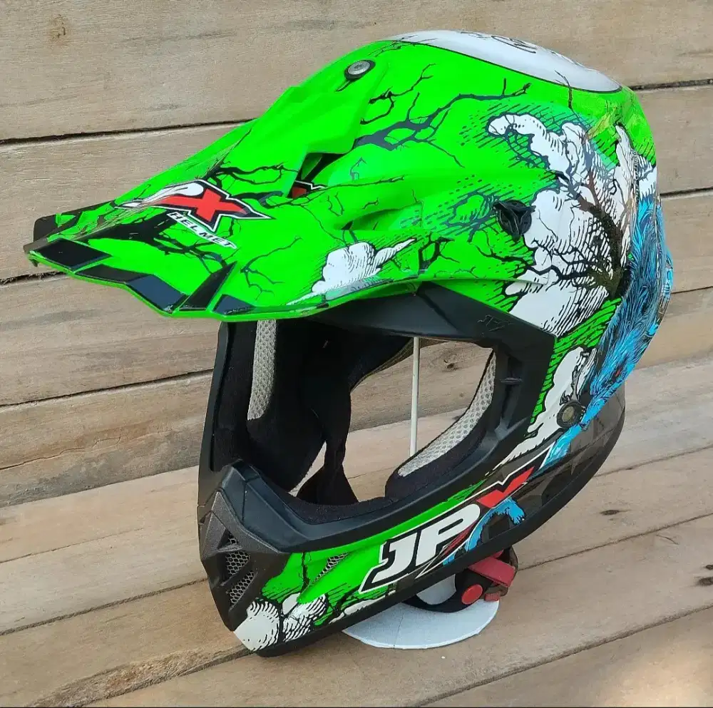 Helm JPX second
