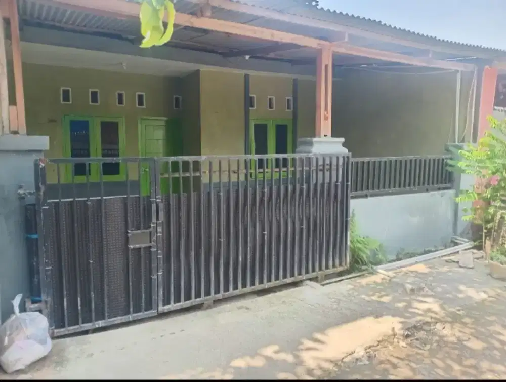 Rumah Di Puri anggrek Dekat UNPAM