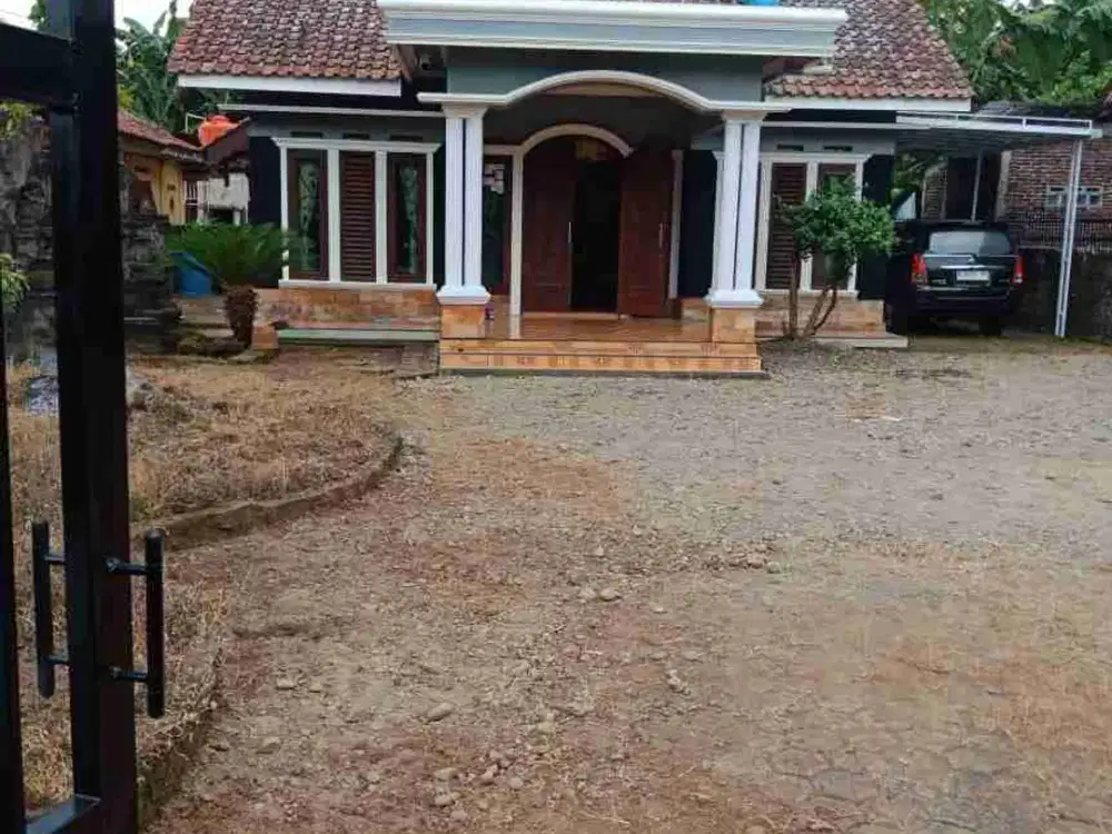 RUMAH LUAS BONUS GUDANG HARGA TERBAIK DI PATIKRAJA BANYUMAS