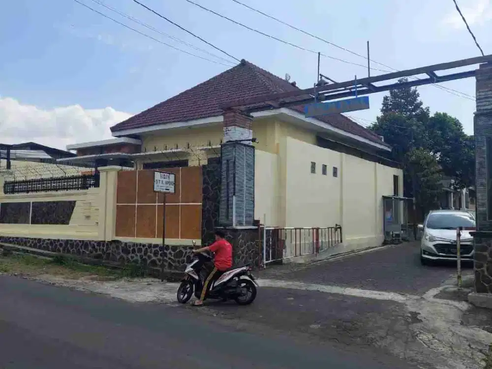 rumah murah luas 275 pinggir jalan bagus buat usaha 200 m RSJ lawang dan fly over. bangunan sangat kokoh
