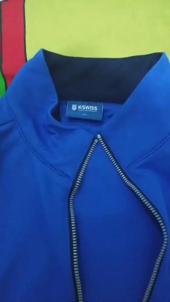 Di jual cepat jaket Swis (jaket luar negeri)ori