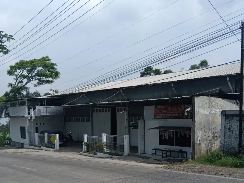 Dijual Cepat Gudang dan Lapangan Futsal di Sukabumi-Cianjur
