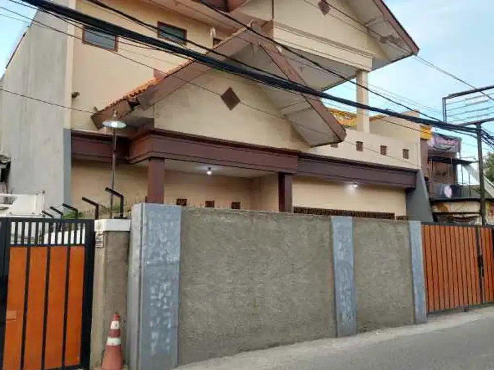 Jual Rumah Tinggal 2 Lantai di Pondok Pucung
