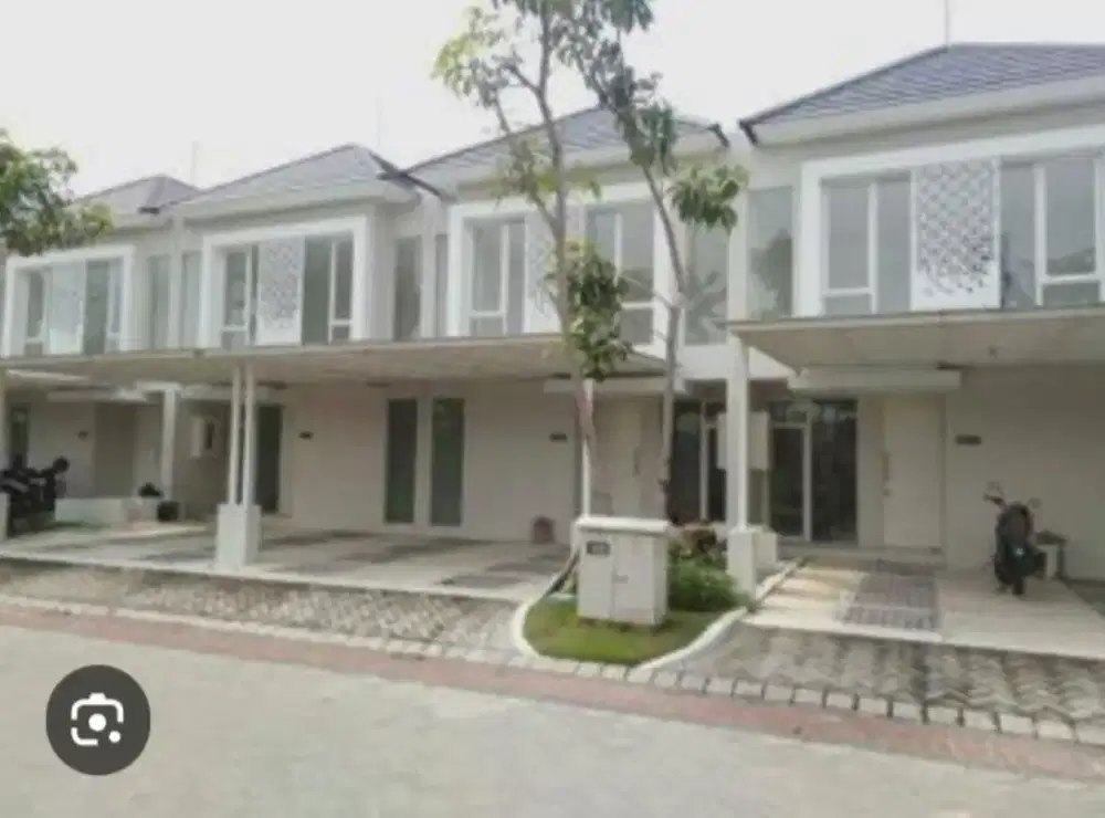 Disewakan rumah grand pakuwon full furnish