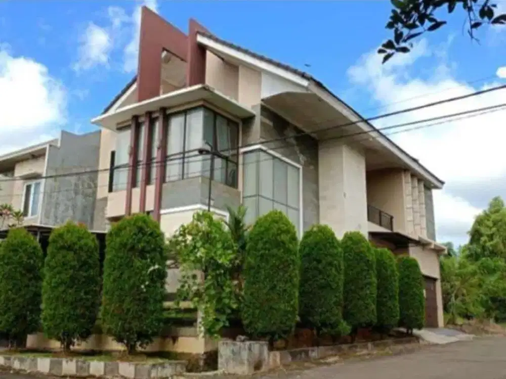 Rumah Modern 2 Lantai Siap Huni Dekat Area Perkantoran