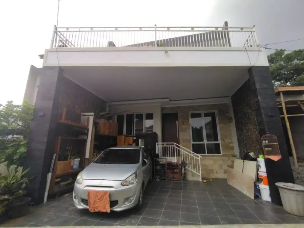 RUMAH 2 LANTAI LOKASI STRATEGIS