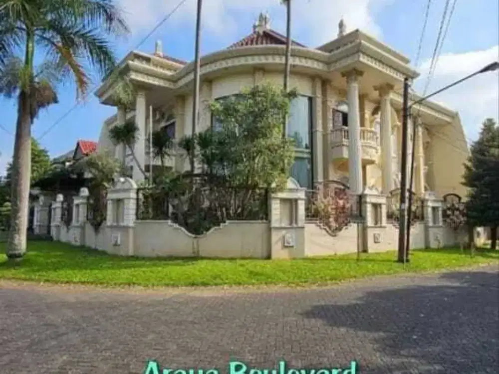 Butuh dijual cepat .. rumah mewah di Malang