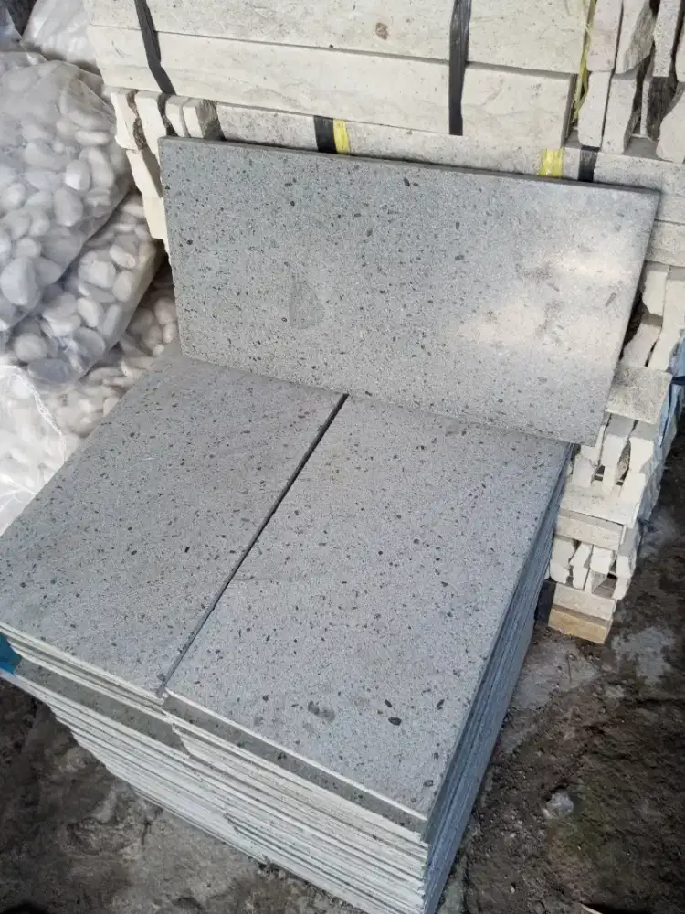 Andesit Poles uk20x40cm