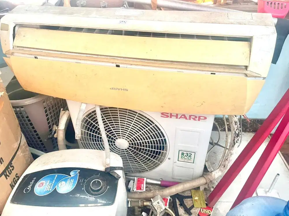 Sharp AC (air conditioner)  1 pk