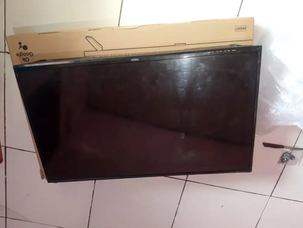 Kulkas Sanyo & TV Aqua