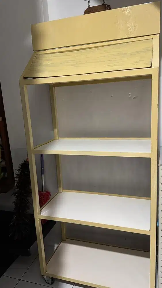 Rak Besi Display Gudang / Kantor