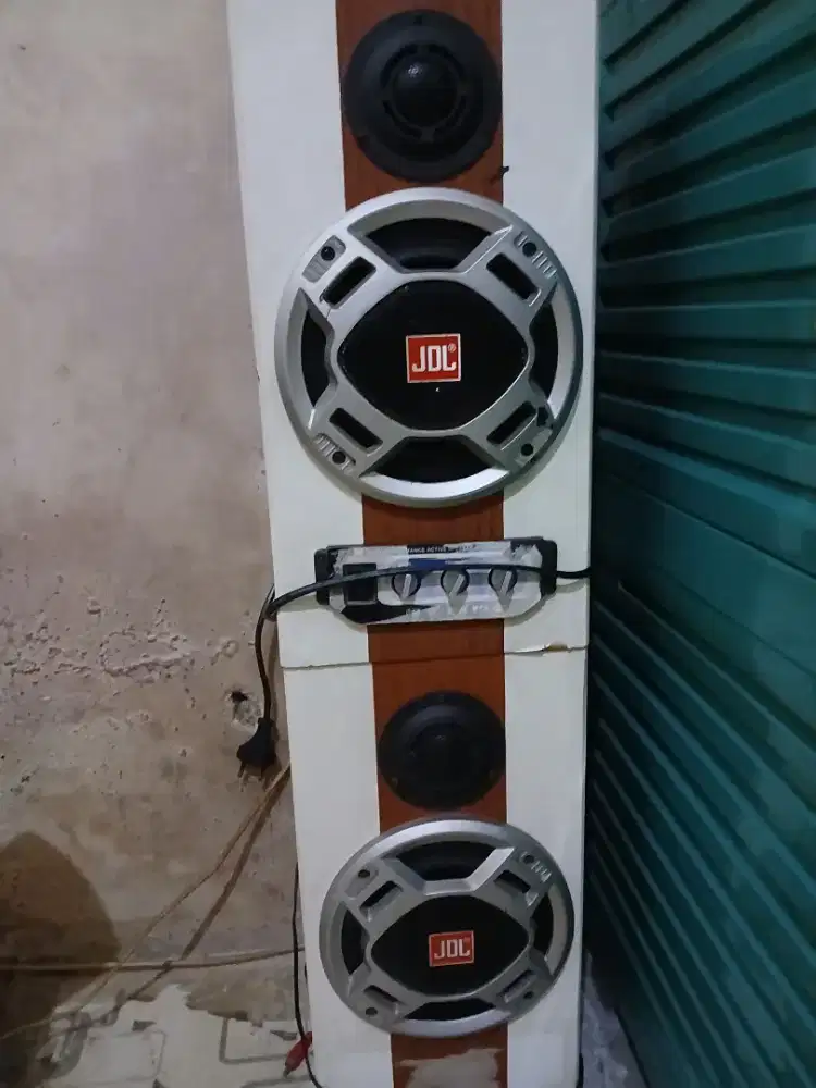 Speaker aktip merek jdl
