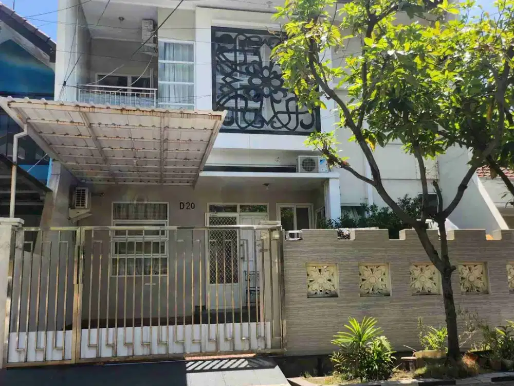 Dijual rumah siap huni 2lantai Manyar Jaya