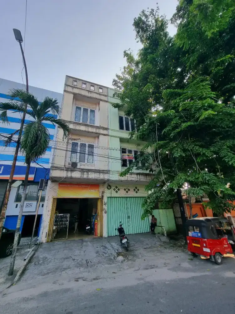 Ruko Jalan Thamrin Samping BRI