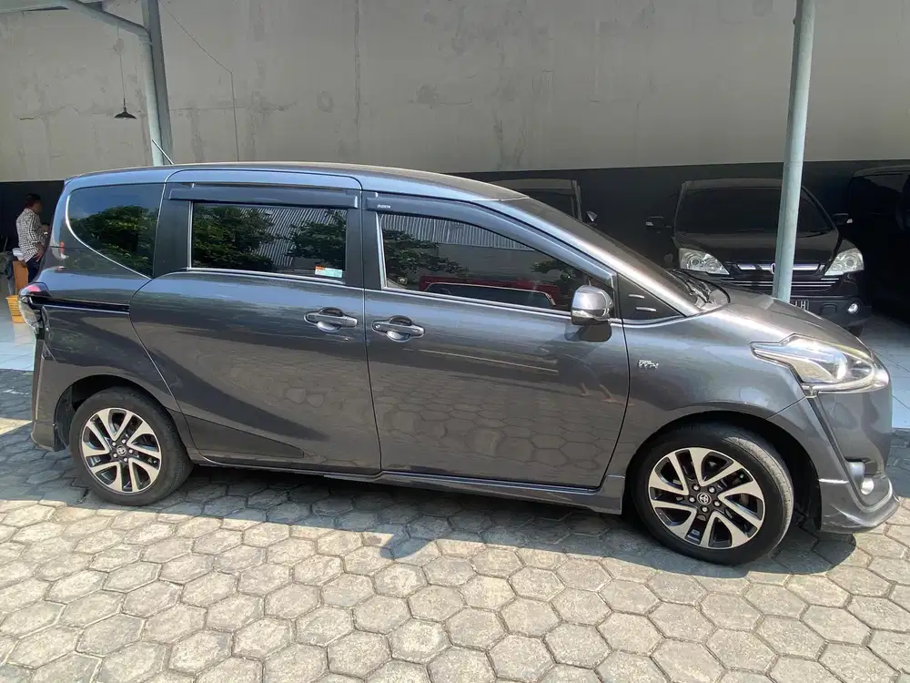 Toyota Sienta 2017 Bensin
