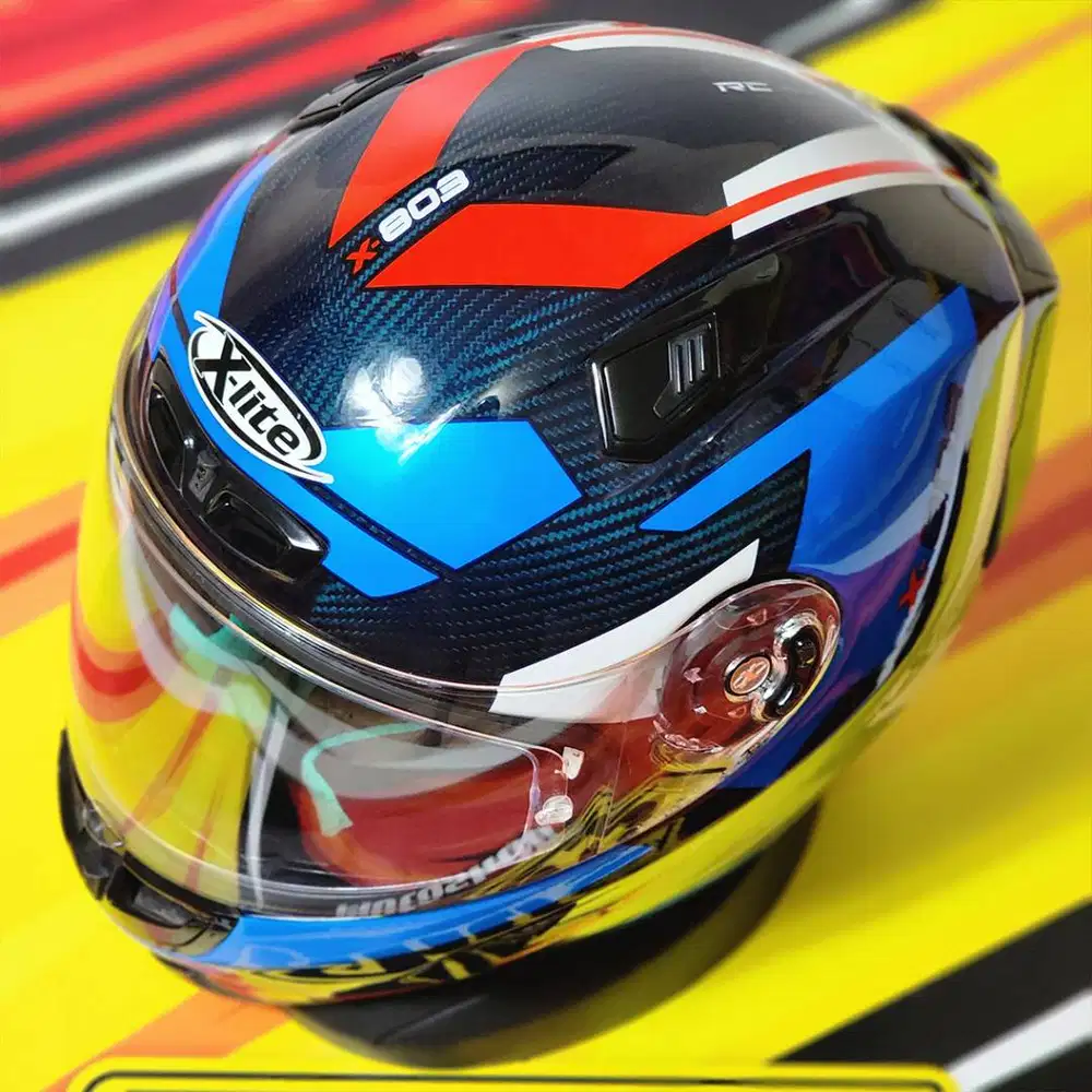 Xlite X803 Mastery Carbon Blue Carbon Size L