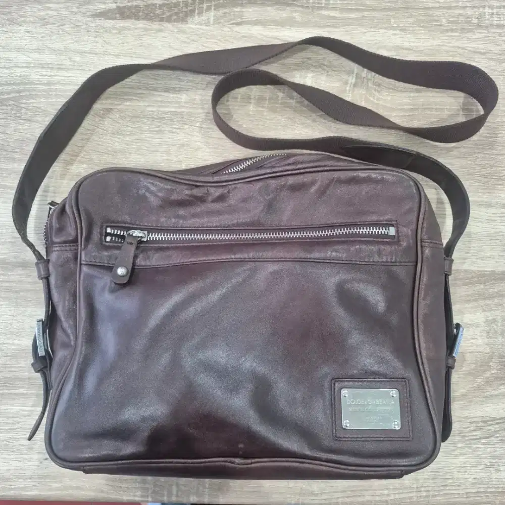 Tas Selempang Kantor Dolce & Gabbana Kulit Asli