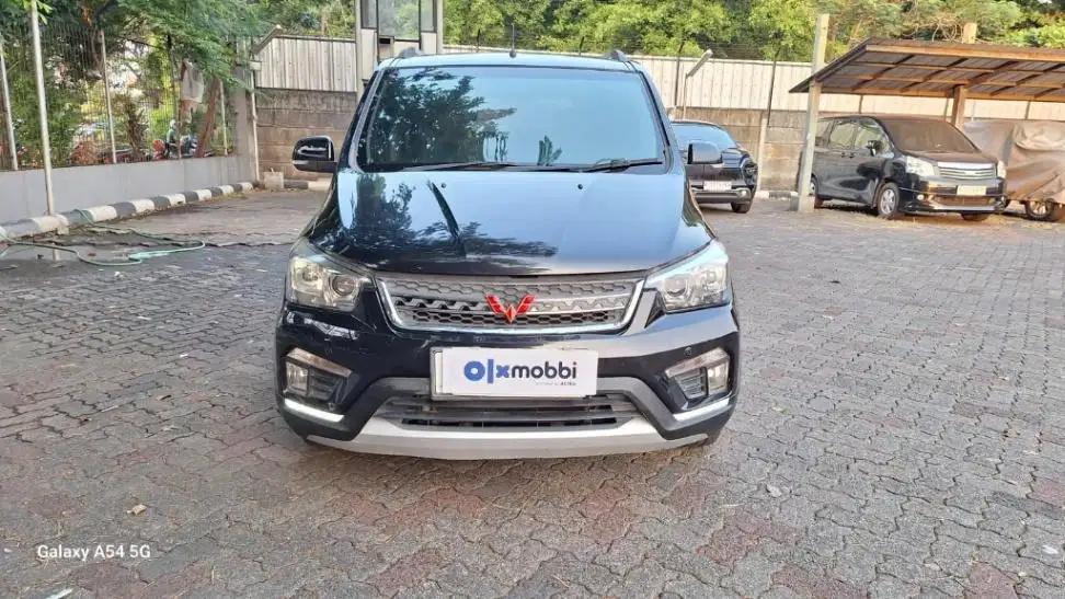 DP MURAH Wuling Confero S 1.5 L Bensin-MT 2021 Abu-Abu CKZIB