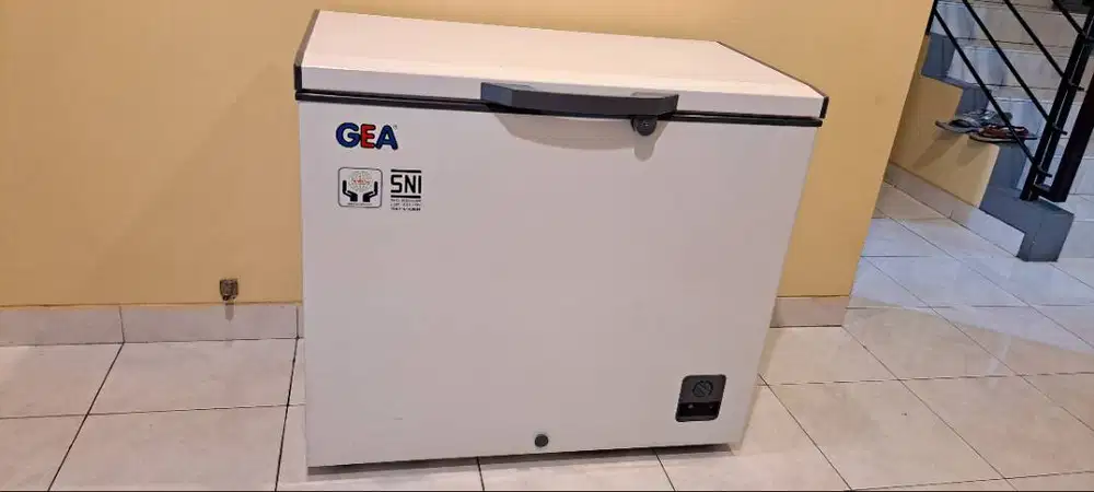 Freezer [GEA] AB-226-R