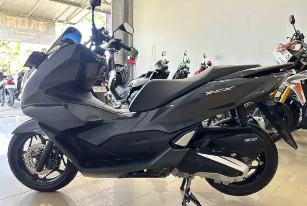Pcx 160 hybrid tahun 2022