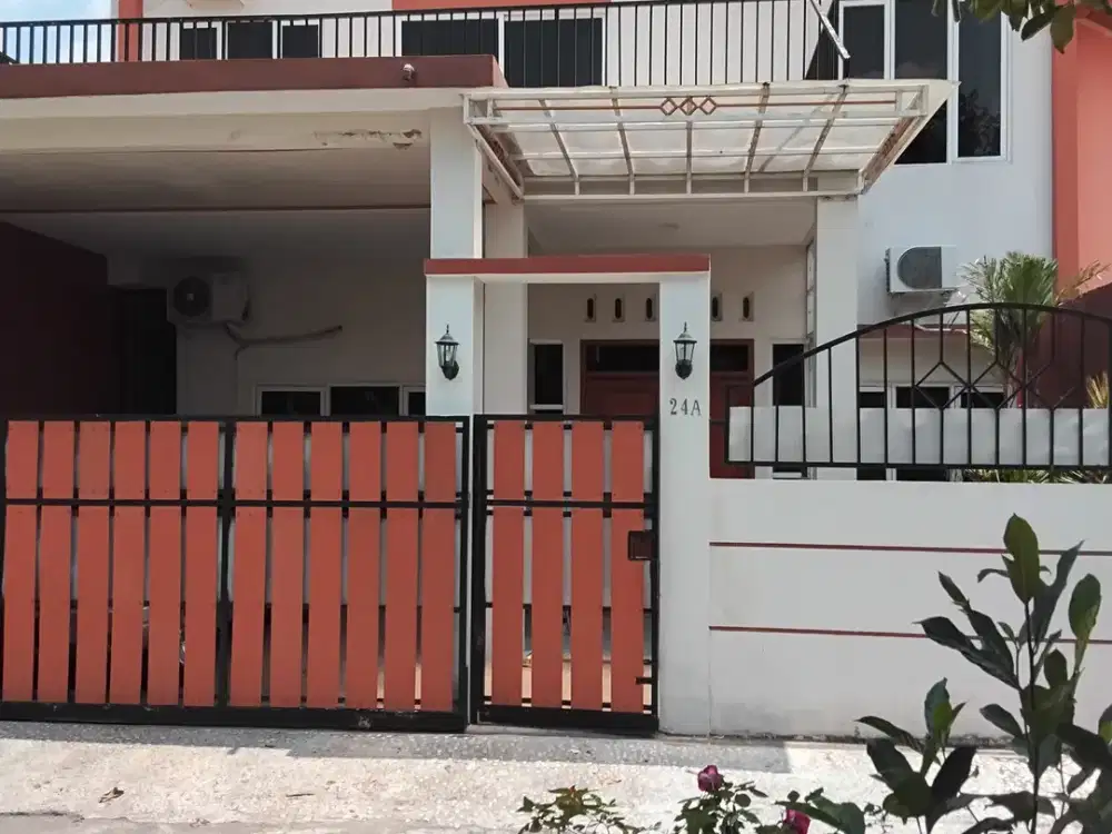 Jual rumah 2 lantai dekat komplek pertamina purwomartani kalasan slema