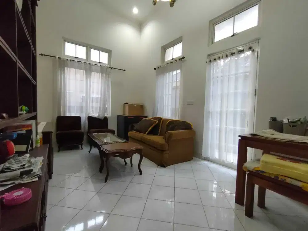 DIJUAL RUMAH BAGUS SIAP HUNI STRATEGIS TAMAN YUNANI SENTUL CITY SSR335 A2