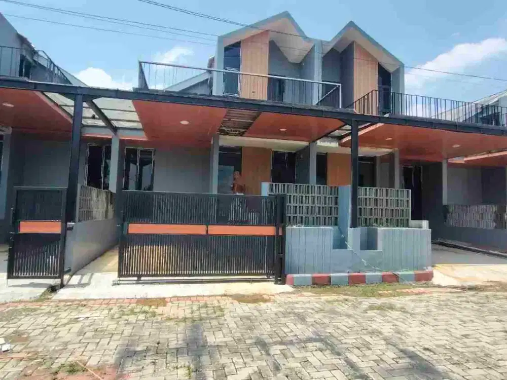 Rumah siap huni 2 lantai all in 500rb cicilan 2 jutaan dekat jalan raya