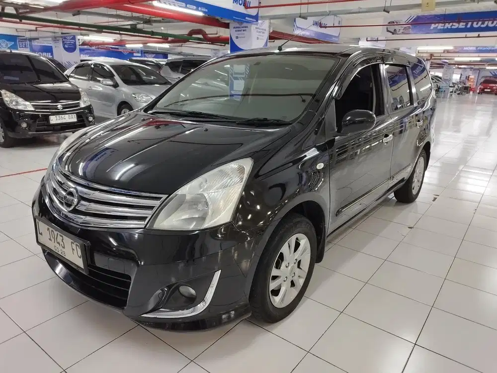 Grand Livina XV Matic 2012 #nissan #kreditmobil #mobilbekassurabaya